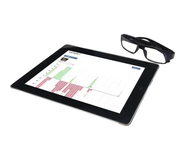 眼鏡型カメラとタブレット