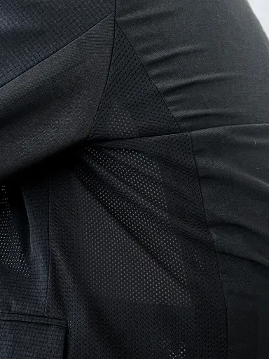 1着で4種類のメッシュを使用