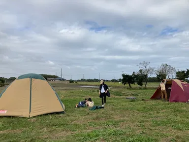 草原キャンプ