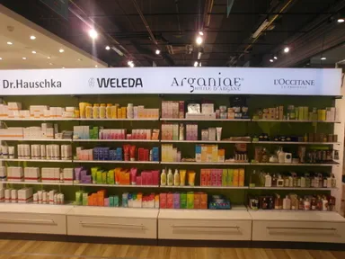 スイス百貨店『MANOR』売り場