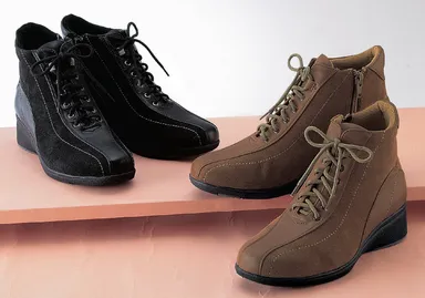 コンビシューズ