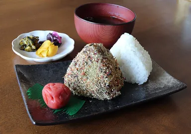 とまらないふりかけ　おにぎり