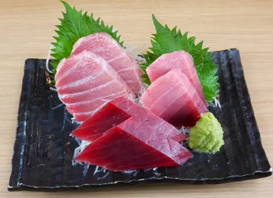 まぐろ3点盛　1,480円(税込)