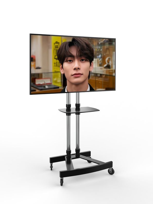 大黒屋、「AI音声対話アバター」がブランド品をビデオ通話査定。
世界初！「GPT-4」×「Google Voice API」活用。
最新技術で自然なビデオ対話が可能に！
AI査定士アバター「DAI」誕生！