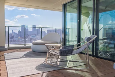 マンションバルコニー納品事例 アウトドア対応 家具＆ラグ