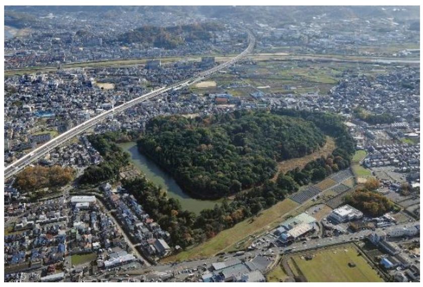 ～百舌鳥・古市古墳群世界遺産登録５周年記念～
「青の交響曲（シンフォニー）に乗って古市古墳群と沿線グルメを愉しむ旅」を実施！