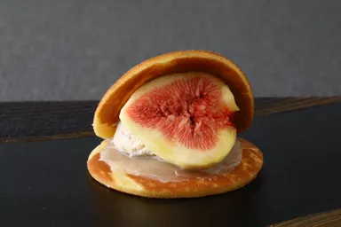 ＜銀座青果堂＞フルーツどら焼き（いちじく）