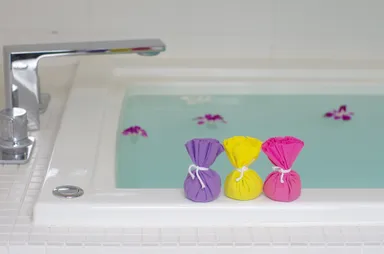 てるてるボウズ型の入浴剤