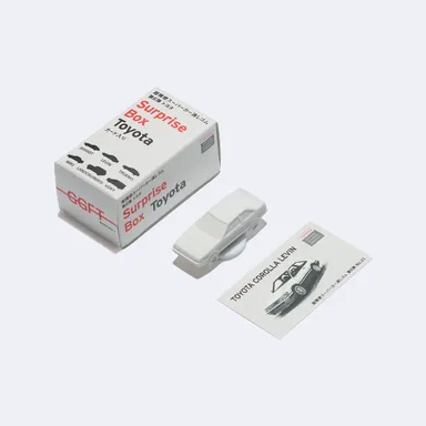 TOYOTA　カローラレビンAE86(1983)