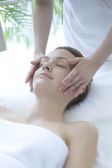 技術イメージ（女性）