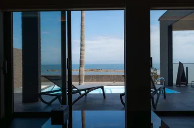 オーシャンビューのA・B棟