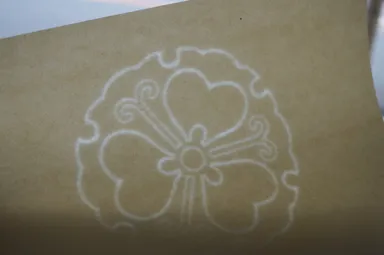 マークの透かし模様