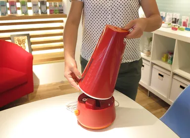 2.8Lの大容量水タンクでも持ち運びが簡単