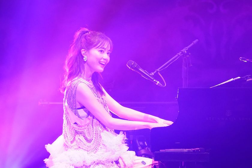 【MUSIC ON! TV（エムオン!）】
生田絵梨花
ソロデビュー後、初の全国ツアー
ツアーファイナルとなった
パシフィコ横浜国立大ホール公演を
エムオン!で11/2(土)夜7時～独占放送！
サイン入りグッズプレゼントキャンペーン実施中！