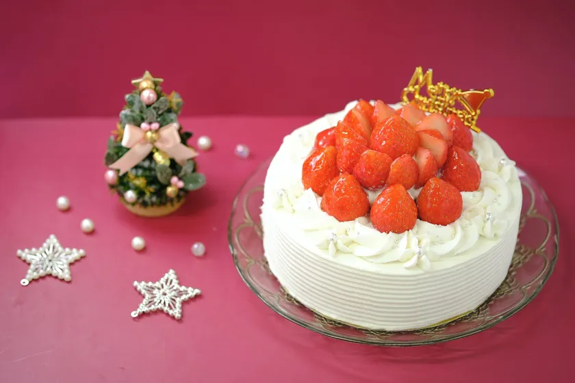 クリスマス米粉のいちごデコレーションケーキ グルテンフリー