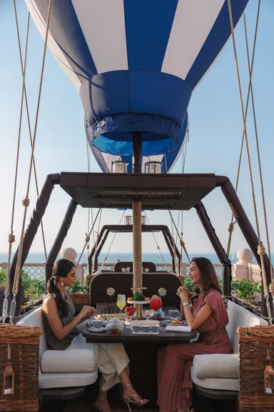 ジュメイラ・アル・カスル「バルーンズ・アット・ザ・パレス」 アフタヌーンティー