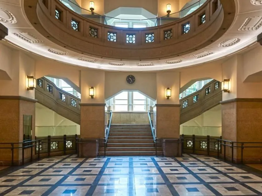 港区立郷土歴史館 2階中央ホール