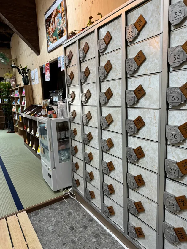 店内写真 銭湯のような下駄箱