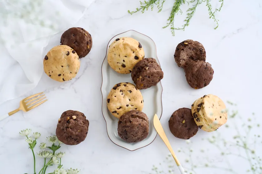 スコーン(チョコチップ/チョコチップ×オレンジピールダイス)