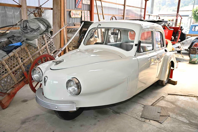 ダイハツ工業 Bee(ビー) (1)