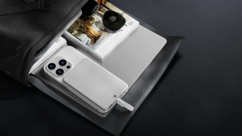 薄さ4.95mmのモバイルバッテリー 「スゴいモバイルバッテリー 薄さ4.95mmのモバイルバッテリー 「スゴいモバイルバッテリー