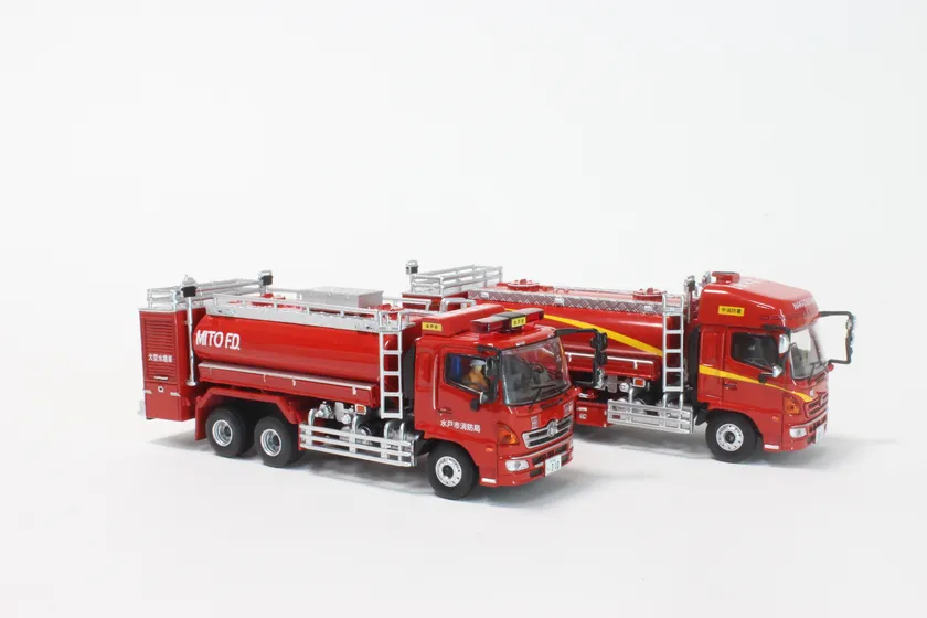 水戸・中津川消防 大型水槽車