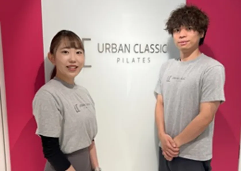 新小岩店の佐藤さん(写真左)と飯田橋店の與那嶺さん