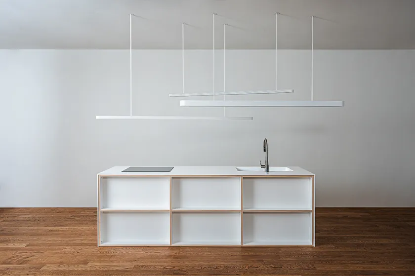 UITORU ホワイト 1