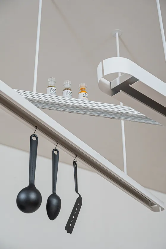 UITORU ホワイト 5