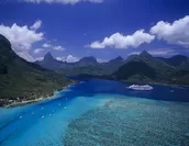 モーレア島(2009年南太平洋グランドクルーズ)