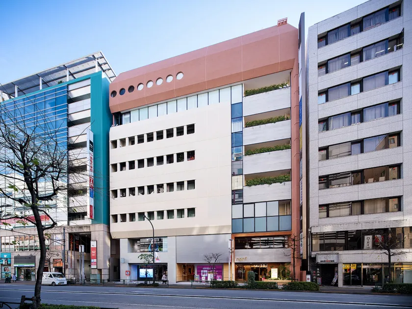 Gビル南池袋01 改修後の外観