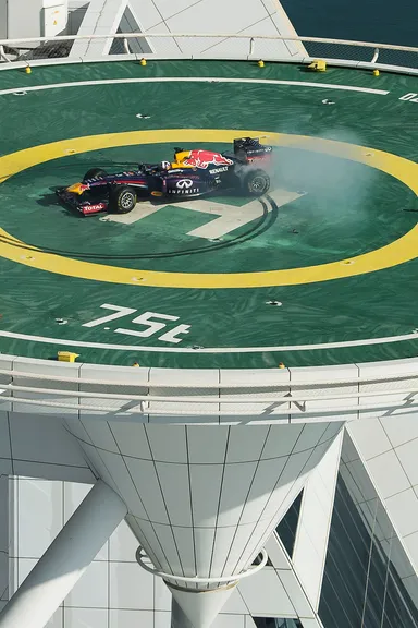 ジュメイラ・ブルジュ・アル・アラブ ヘリポートでのイベントシーン一例