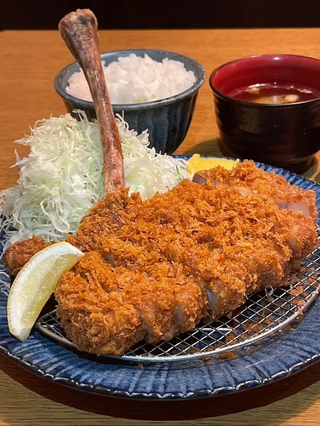 林SPF豚骨付きリブ トマホークカツ定食