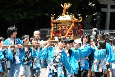 御神輿渡御1