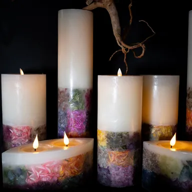 色鮮やかなドライフラワーやハーブをアレンジしたLEDフレームレスキャンドル