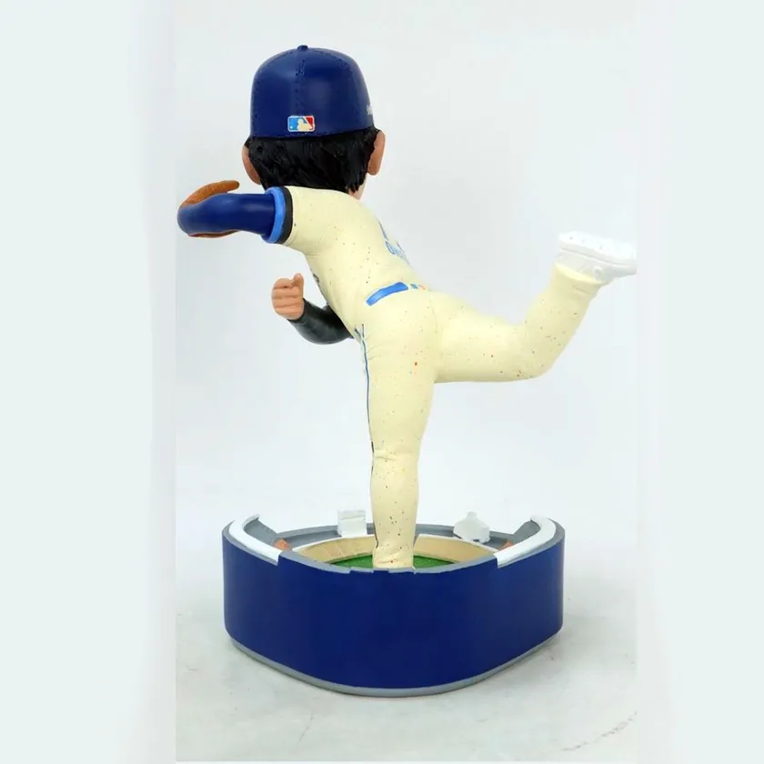 【後ろ】SHOHEI OHTANI - MLB公式 Rising Again:Pitcher's Return / ドジャース球場台座付 / 世界限定