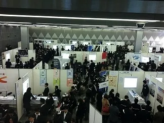 会場全体の様子