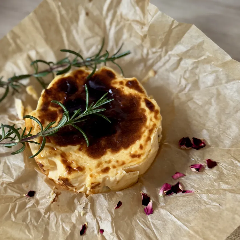 バズるチーズケーキ(flower&rosemary)