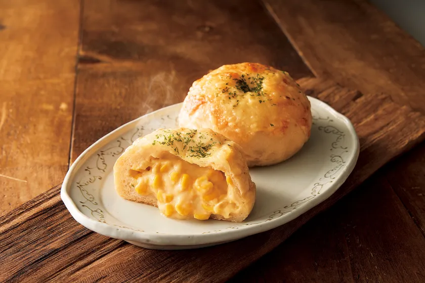 【イルマットーネアルル】 「こぼれとうきびパン コンポタ ~十勝ラクレットモールウォッシュチーズがけ~」