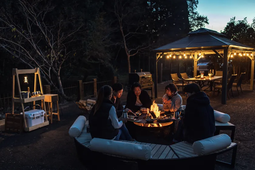 ベンチ&テーブル一体型焚き火台「ocota」2