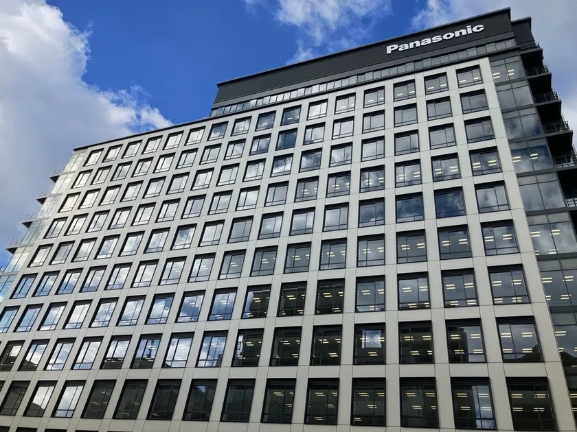 Panasonic XC OSAKA ビル外観
