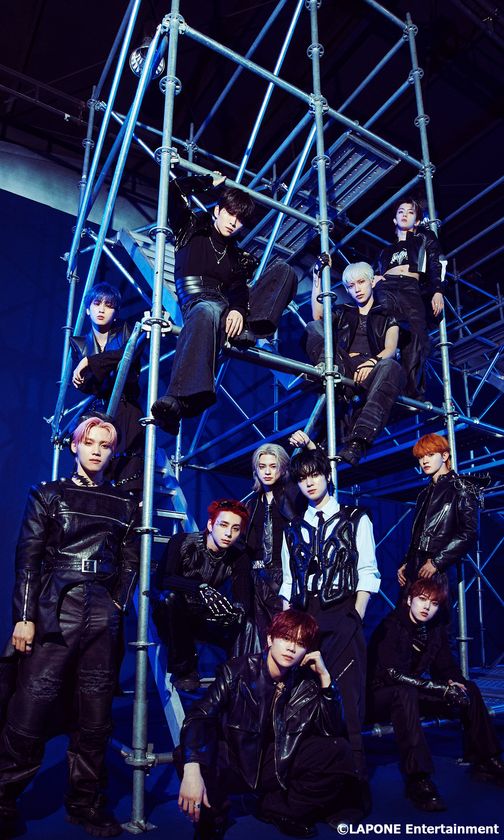 【MUSIC ON! TV（エムオン!）】
11人組グローバルボーイズグループ
INI
レギュラーラジオ番組「フロイニ」を
映像でも楽しめる特番
エムオン!で1月より2ヶ月連続放送！！