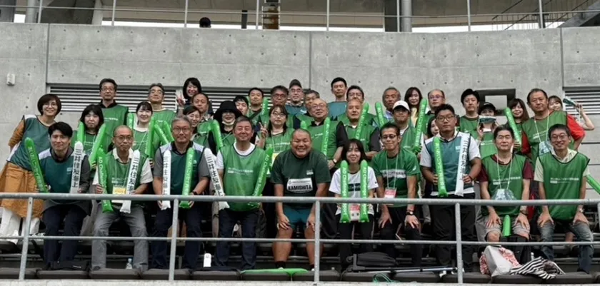 グループ一体応援の様子