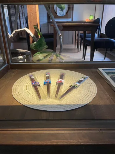 景色を纏う 匠の箸