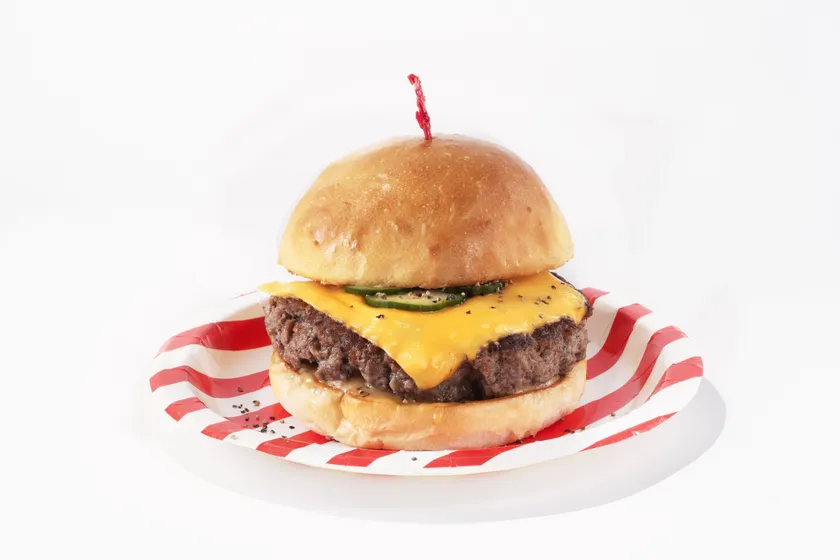 200%チーズバーガー 800円(税込)