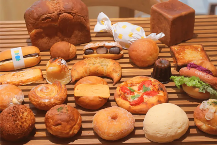 食べ放題の一例(提供するパンは日によって異なります)
