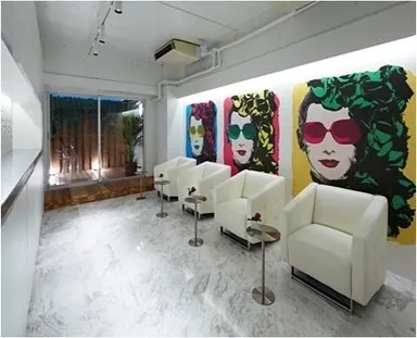 店内エントランス