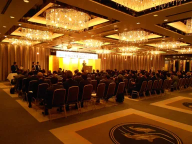 表彰式会場 (京王プラザホテル)