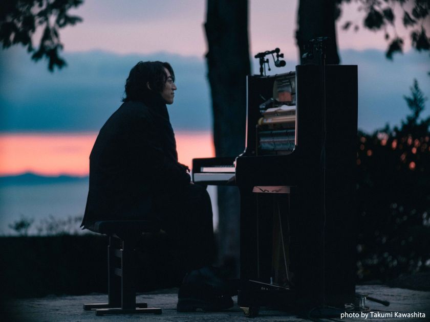 【MUSIC ON! TV（エムオン!）】
クラシックの枠を超えて活躍するピアニスト
角野隼斗(かてぃん)
絶景の中で一期一会のパフォーマンスを披露！
エムオン!で2/13(木)夜10時～放送！
オリジナルアクリルスタンドボード
プレゼントキャンペーン実施中！