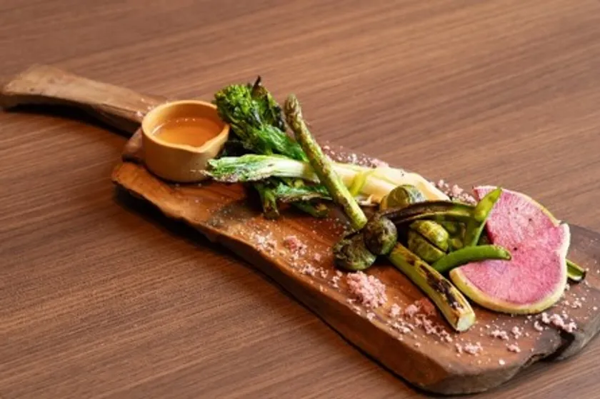 春野菜の石窯焼き つばき油添え